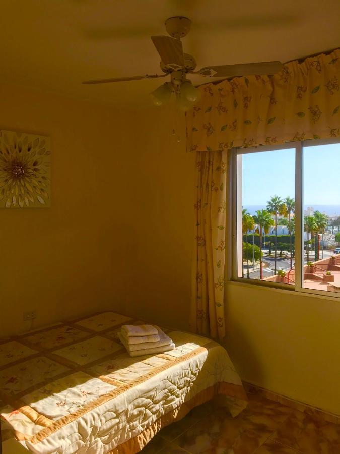 Sea-View Apartment With A Tennis Court Costa Adeje  Extérieur photo